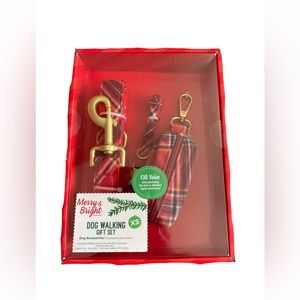 Brand New In Box Dog Walking Set